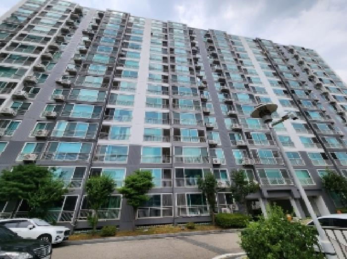 부동산 소재 건물 전경