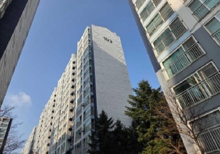 건물 전경