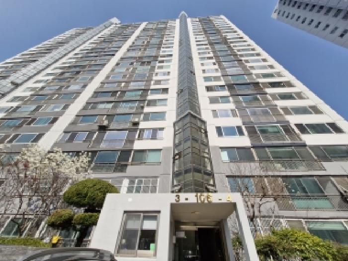 본건 106동 전경