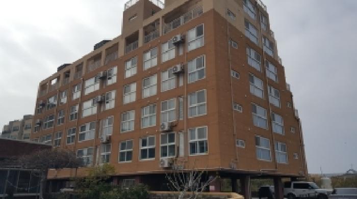 본 호(함덕서2길 9-1 함덕더마루 가동 4,5층401호) 건물 전경