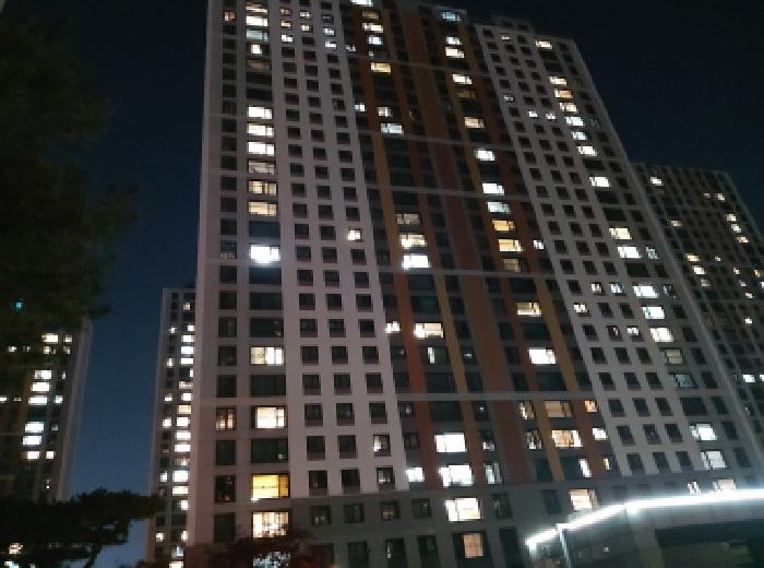 * 본건 목적물 소재 동 전경