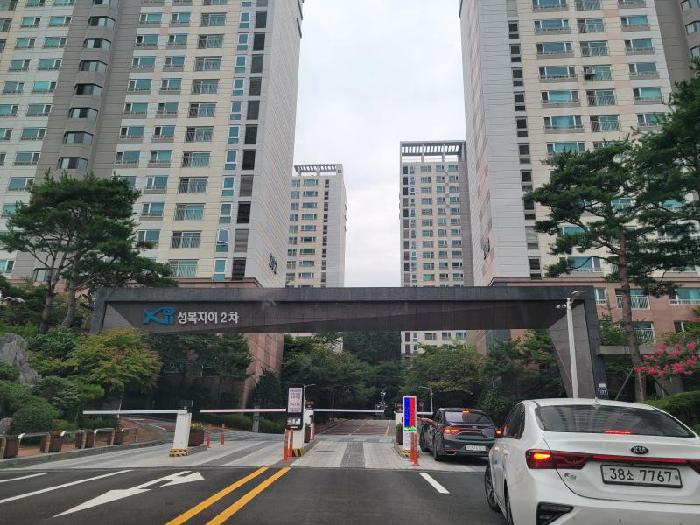 아파트정문
