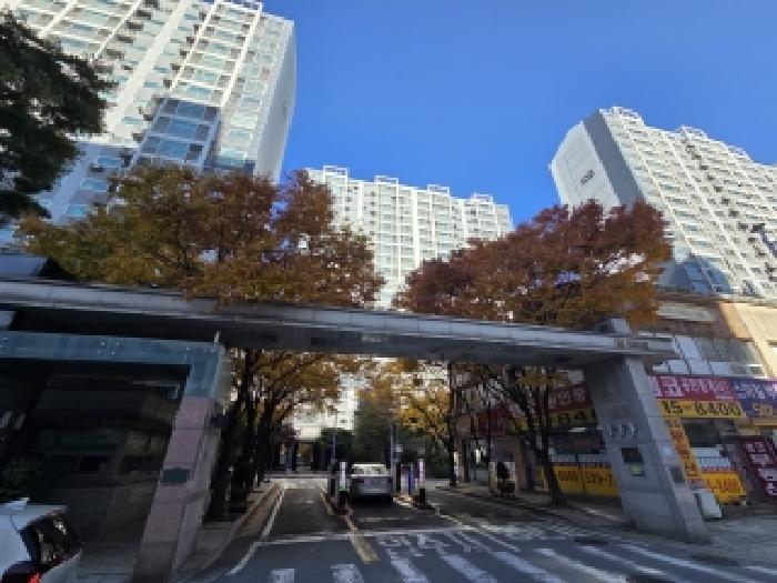 단지입구 전경