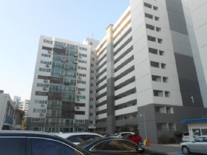건물 전경