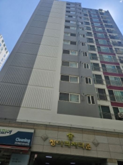 부산광역시 부산진구 동성로 140, 4층403호(전포동,청아리치타운) 건물전경