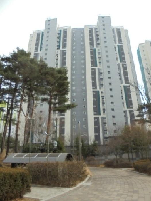 본건