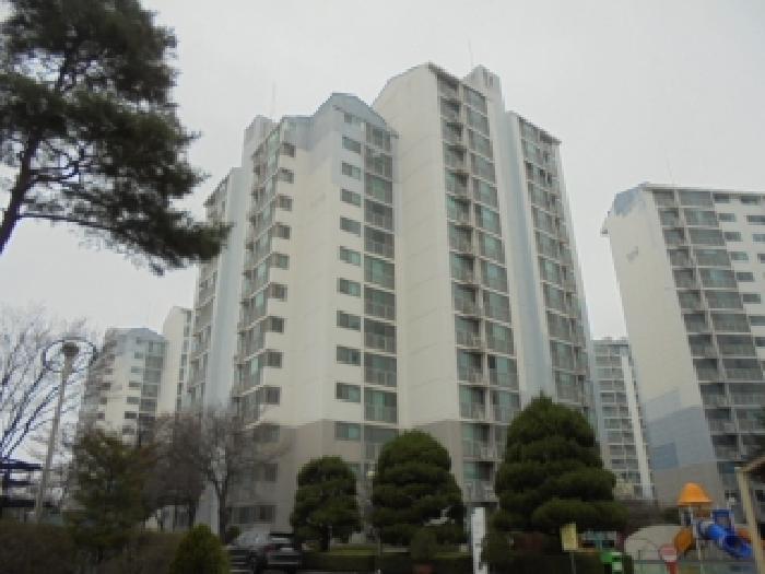 본건