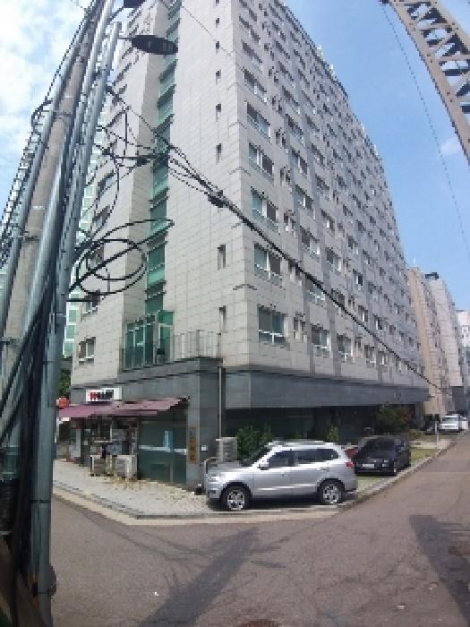 건물 전경