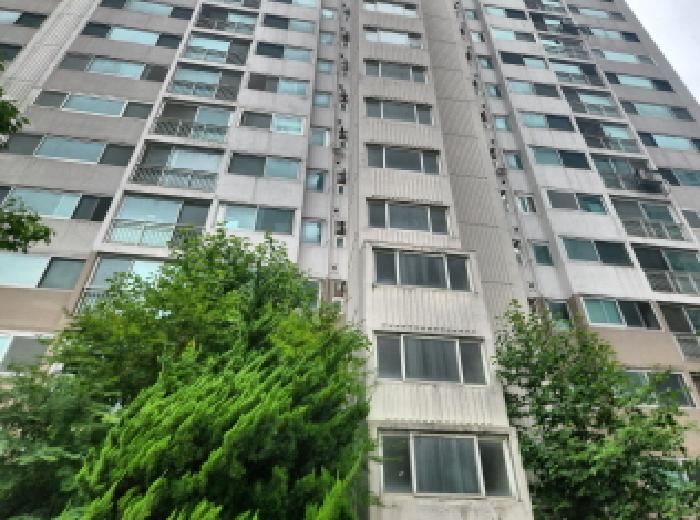 건물 전경