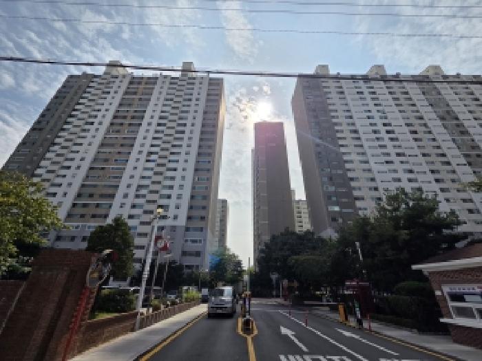 단지입구 전경