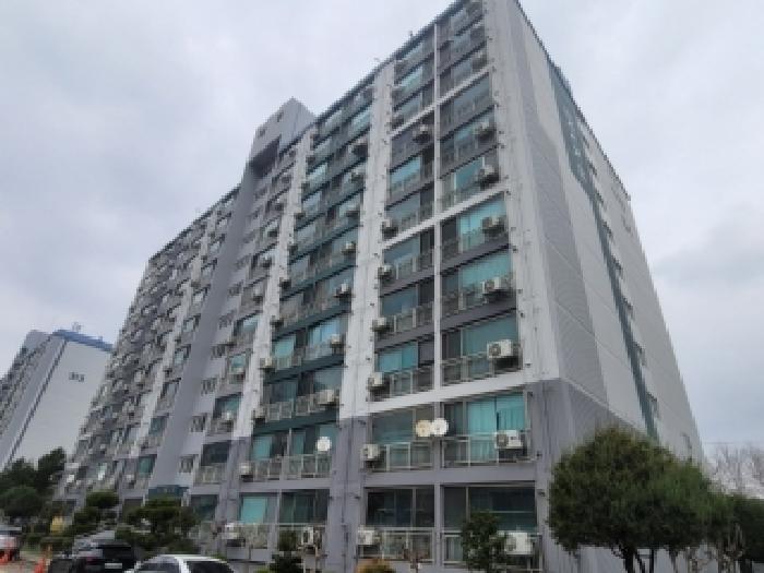 본건