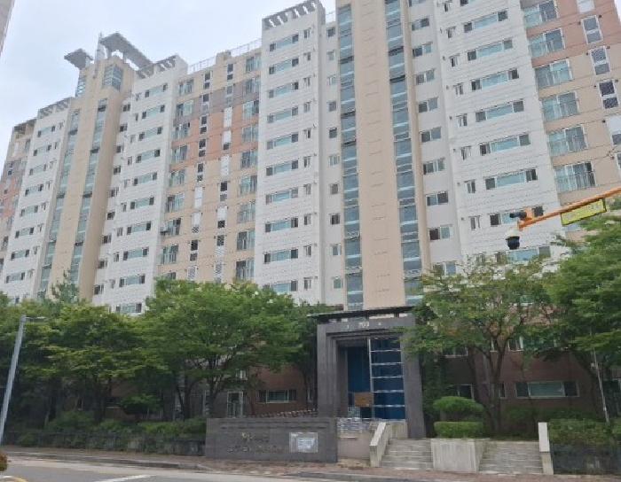 건물 전경