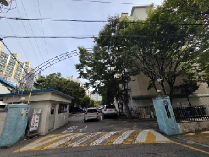 목록1. 단지입구 전경