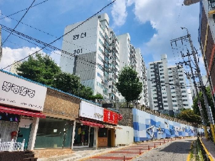 201동 건물 전경