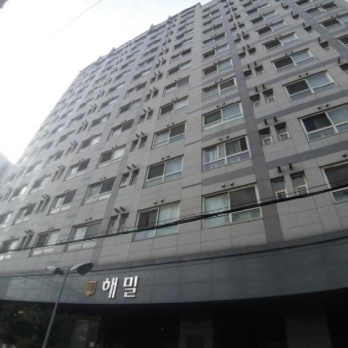 건물 전경