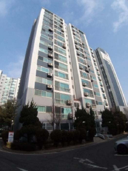 건물 전경