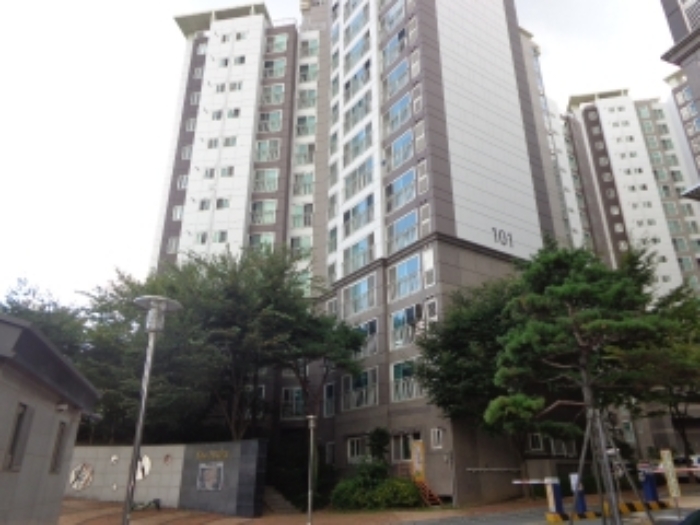 본건 아파트 전경