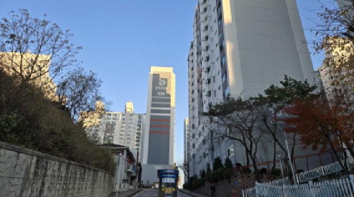 아파트 단지 입구