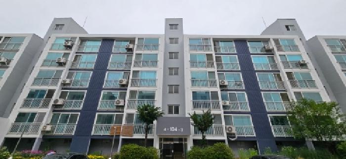 아파트 건물 전경