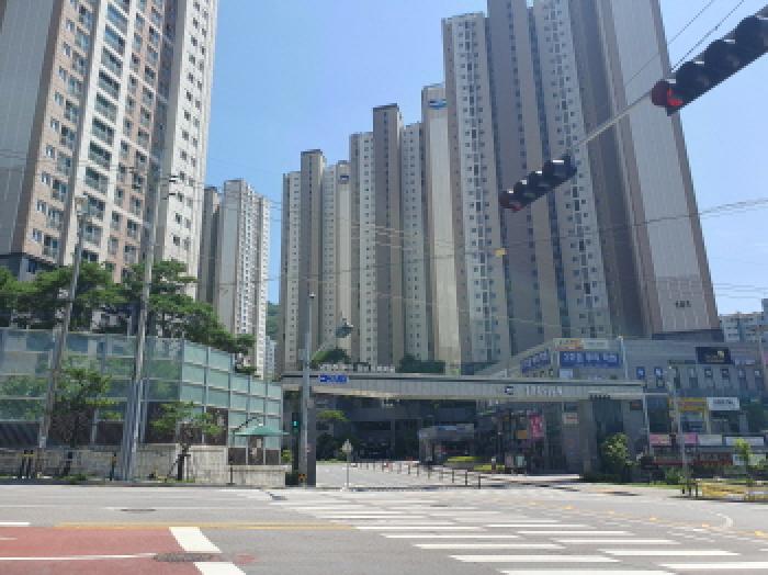 단지 진입로
