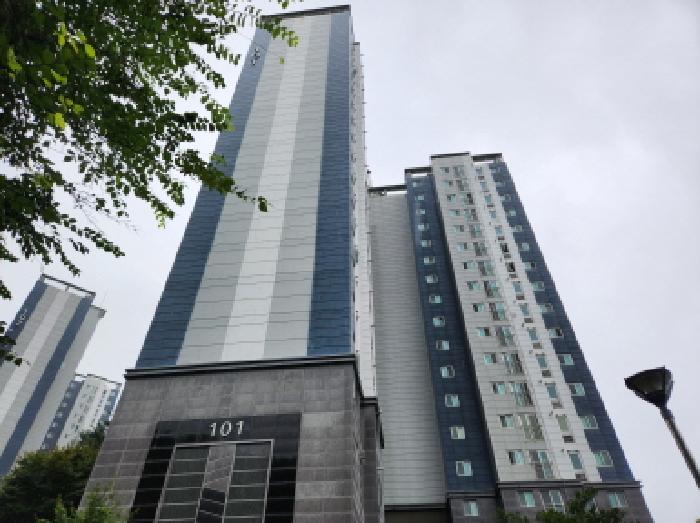 101동 건물 전경