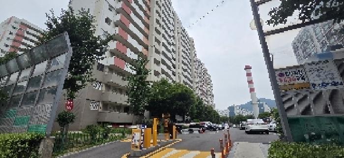 단지입구 전경