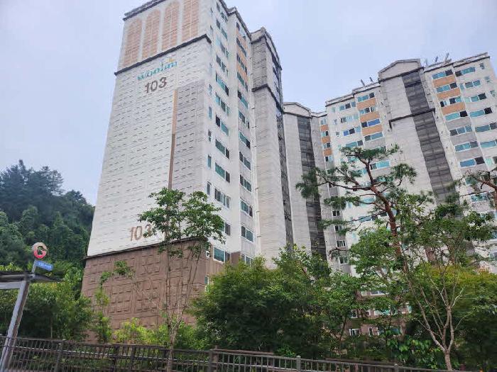 103동 건물 전체 전경