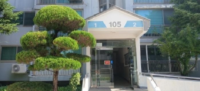 105동 출입구