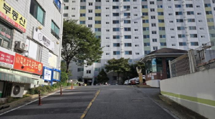 아파트 단지 입구