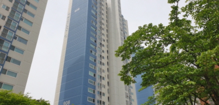 건물 전경