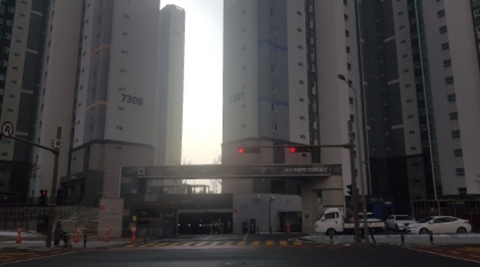 아파트 단지 입구