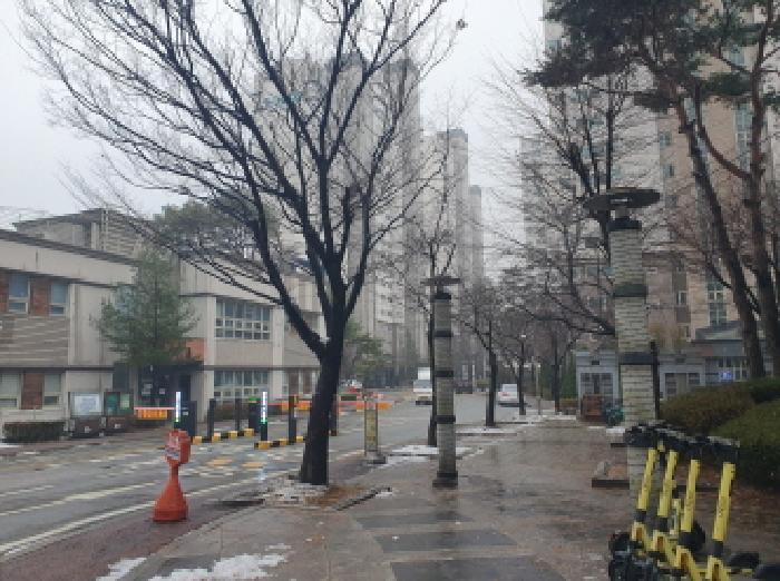 단지 진입로