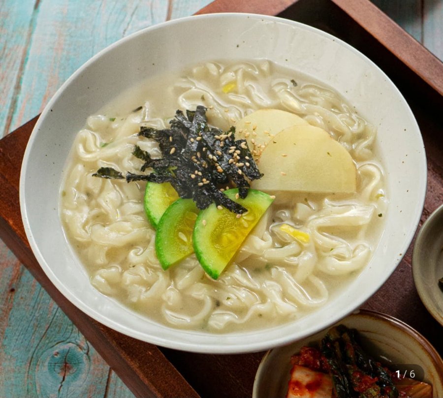 수타식 감자칼국수 400g + 스프2개 (1,480원/4개이상멤버십무료)