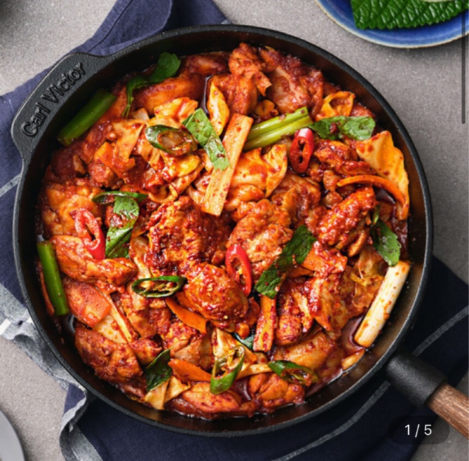 춘천 안심닭갈비 750gx2봉 / 국내산100% / 매콤달콤 양념닭갈비