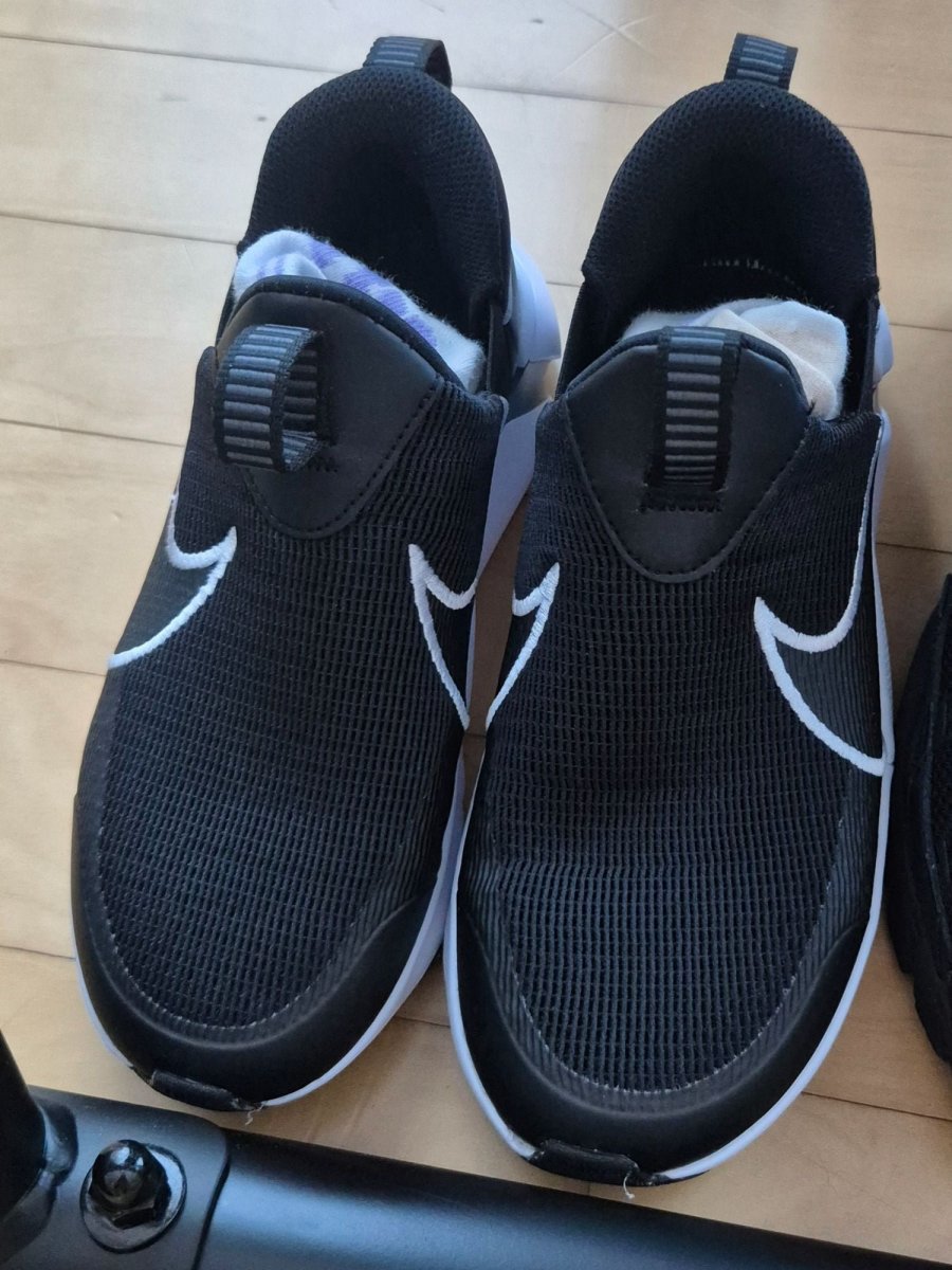 나이키 주니어 플렉스 플러스 2 화이트 그레이드스쿨(36,400/무료)