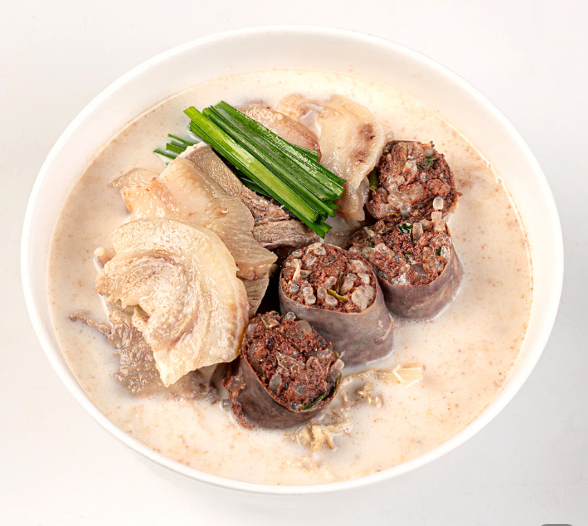 대한민국농수산 돼지순대국밥 2,900원