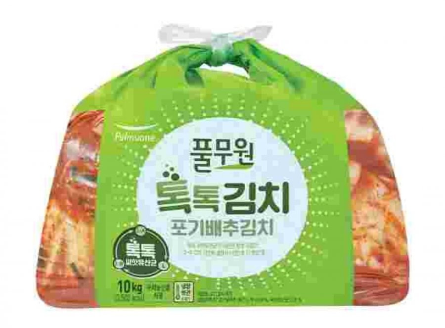 사계절 아삭 김치, 톡톡 김치, 평양 왕만두, 냉동 나또, 풀무원 샘물, 얄피 꽉찬 만두 (다양/무료)